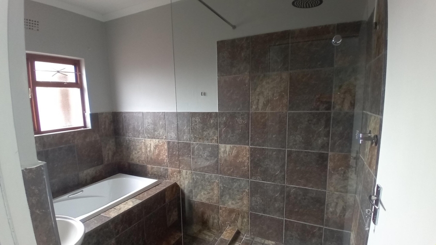 7 Bedroom Property for Sale in Saldanha Western Cape
